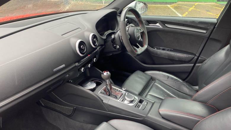 Audi RS3 2.5 TFSI RS 3 Quattro 5dr S Tronic Petrol Hatchback